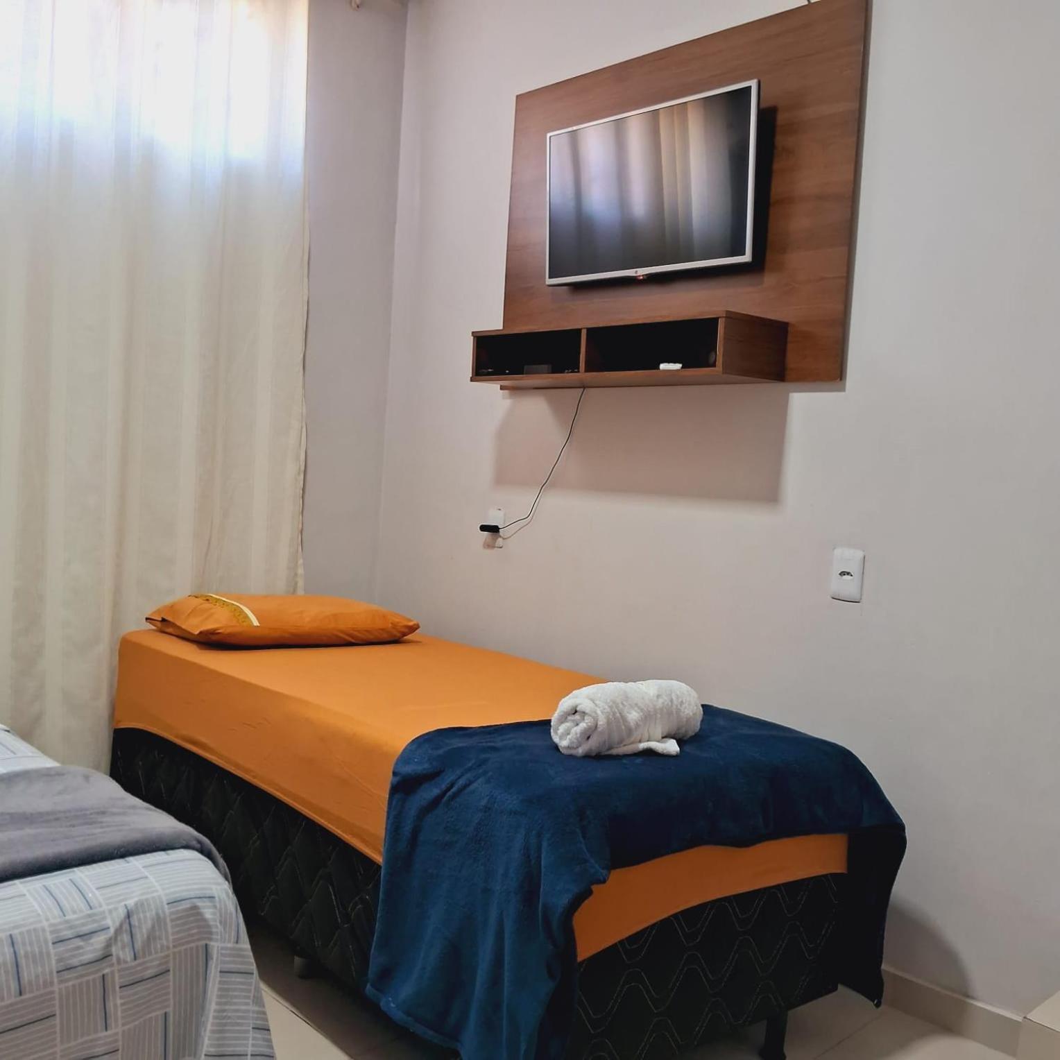 Flat Compacto E Mobiliado Proximo A Rodoviaria Aeroporto Appartement Palmas  Buitenkant foto