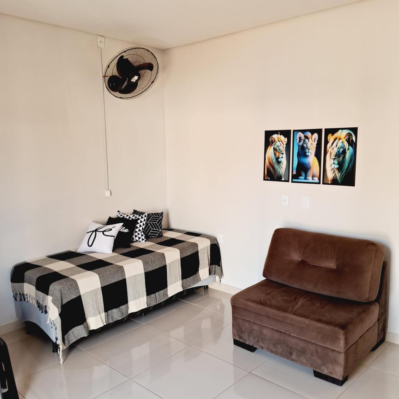 Flat Compacto E Mobiliado Proximo A Rodoviaria Aeroporto Appartement Palmas  Buitenkant foto